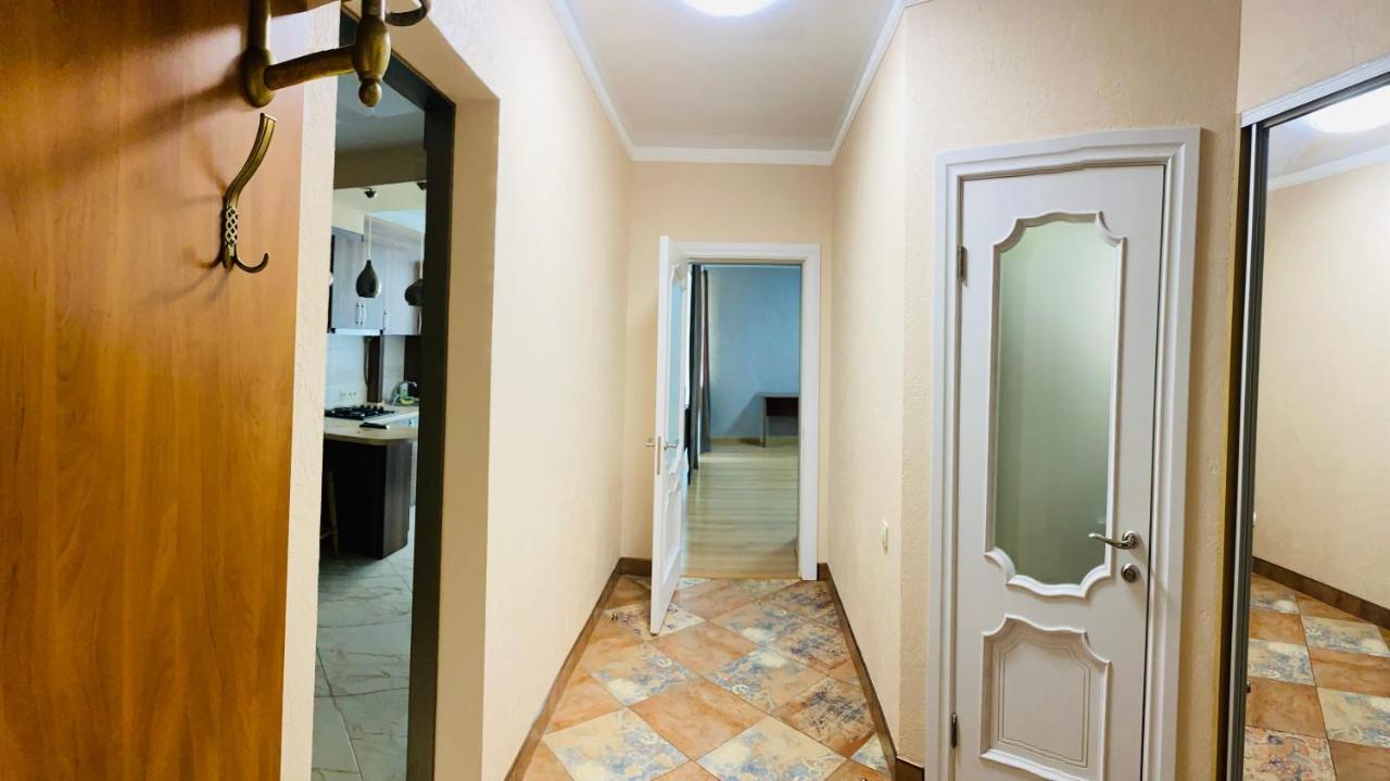 Ogienka 2B, Center Lutsk Apartment Exterior foto